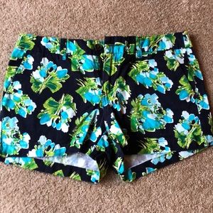 Floral shorts - size 8